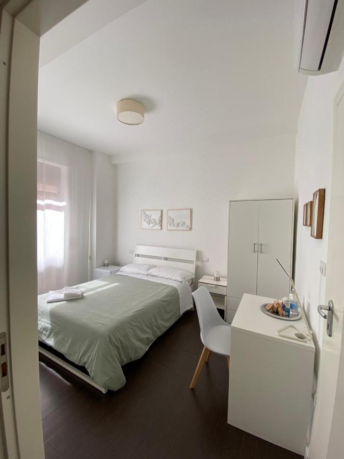Domus Corso Umberto 18 B&B Pescara Luaran gambar